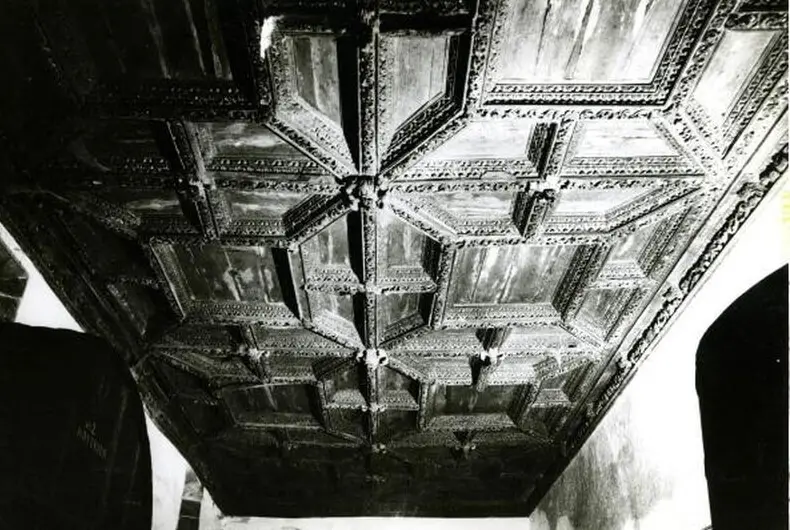 Historic photographs of the old cloister and Chapter House.